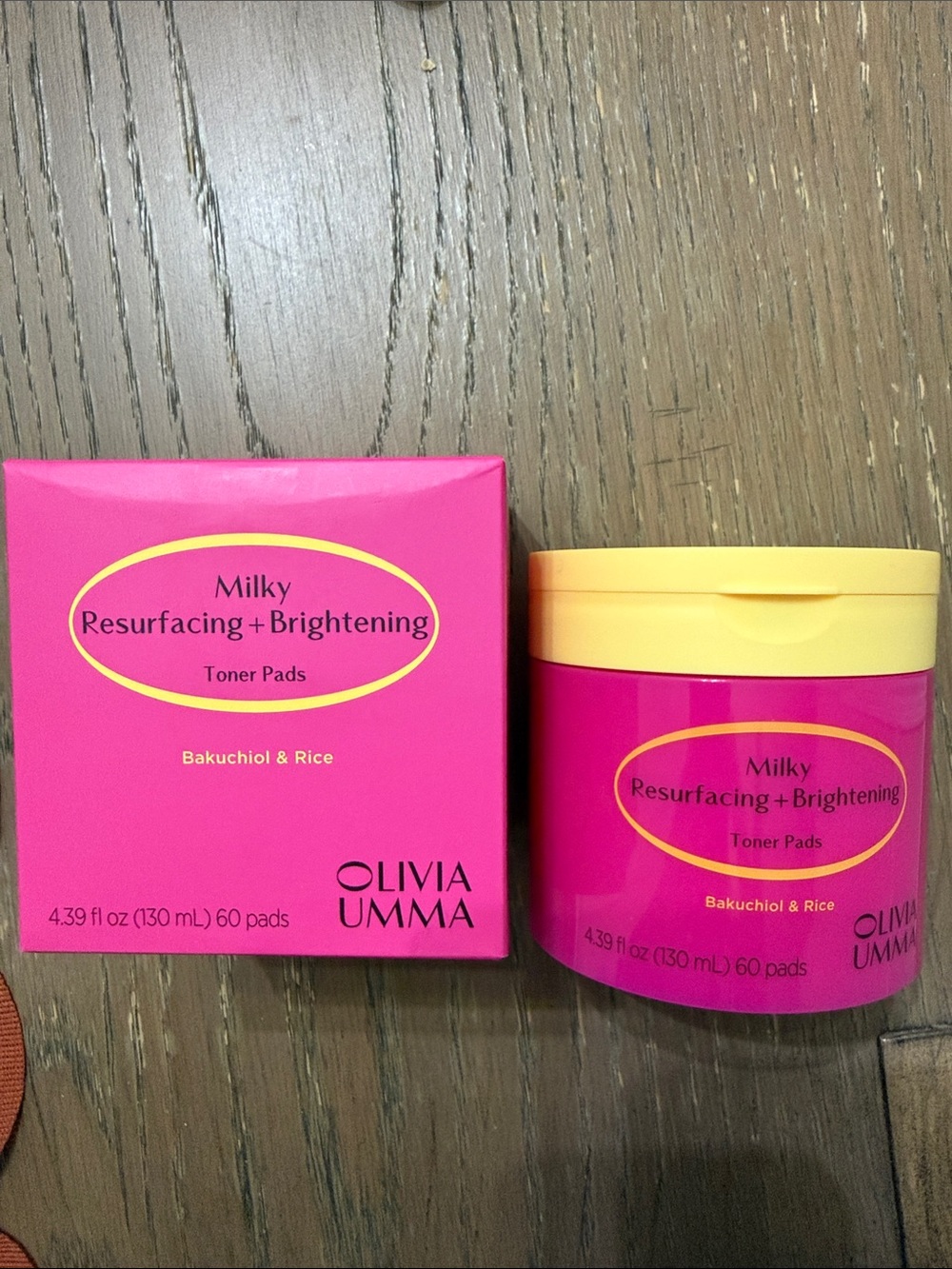 Olivia Umma Milky Resurfacing + Brightening Toner Pads
